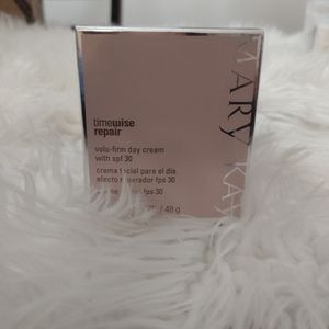 Mary Kay Timewise Repair Volu Firm Day Cream Sunscreen Broad Spectrum SPF 30.